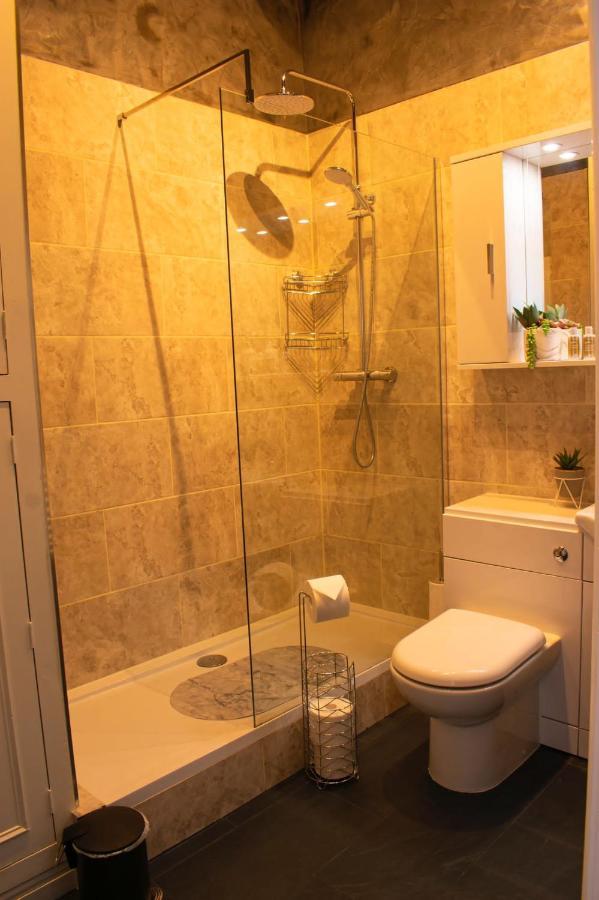 Courtyard Holiday Apartments Belper Luaran gambar