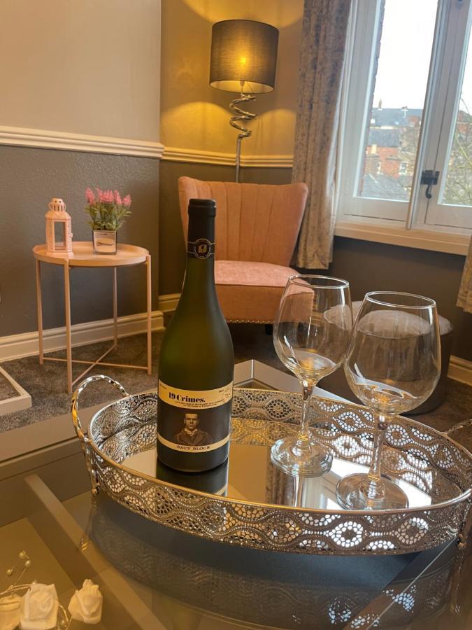 Courtyard Holiday Apartments Belper Luaran gambar