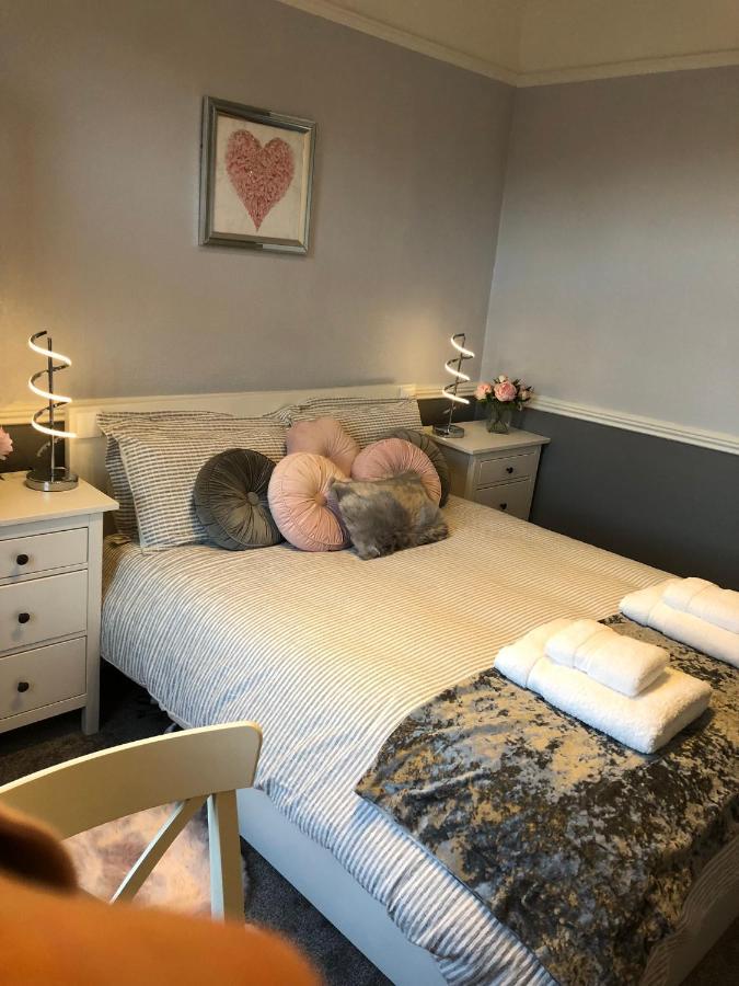 Courtyard Holiday Apartments Belper Luaran gambar