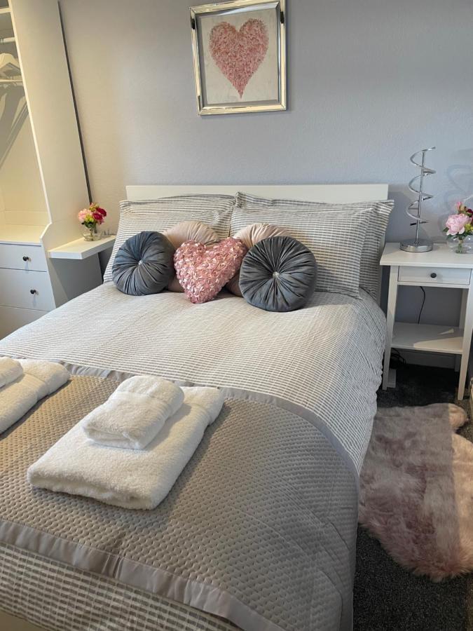 Courtyard Holiday Apartments Belper Luaran gambar