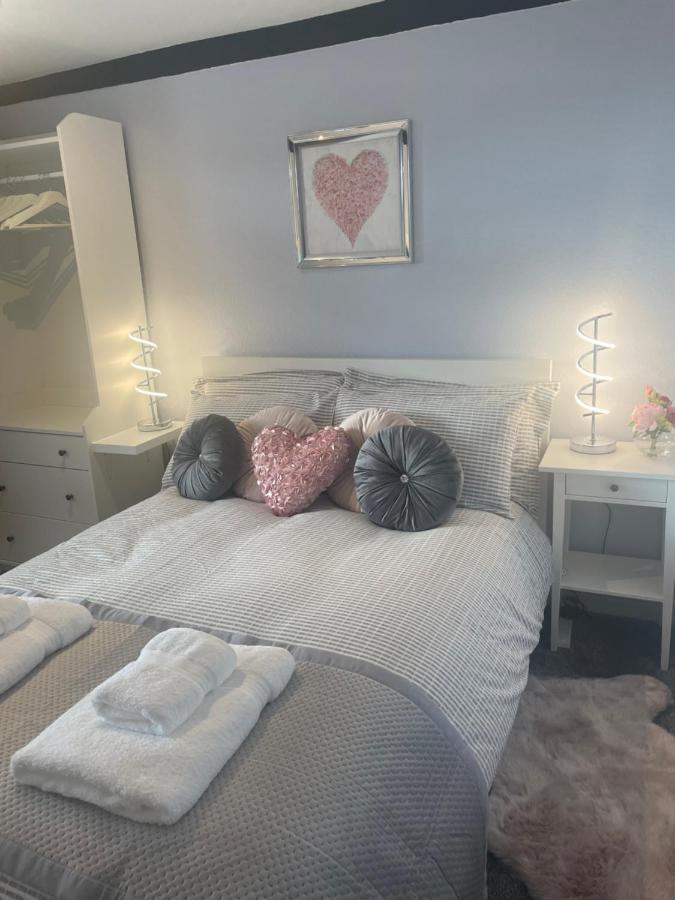 Courtyard Holiday Apartments Belper Luaran gambar